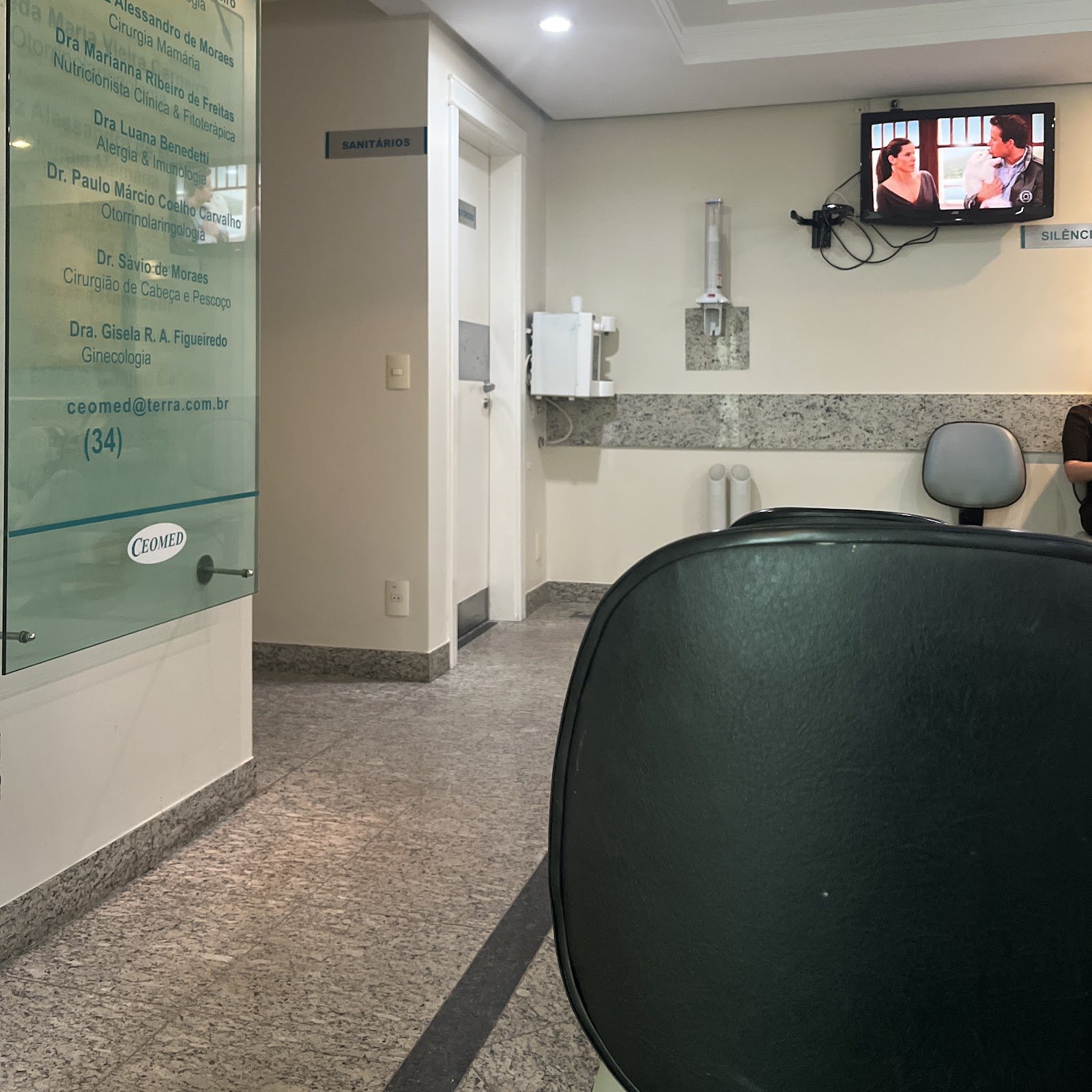 Recepção do consultório no 1º andar da Av. Rio Branco, 1406